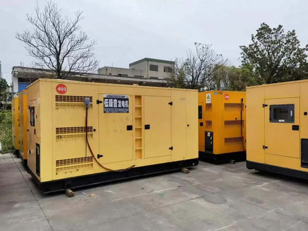 怀化如何检查柴油发电机的空气滤清器是否需要更换？